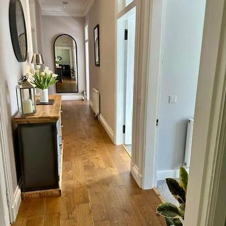 Beautiful Spacious Apartment In Town Centre Обан Екстер'єр фото